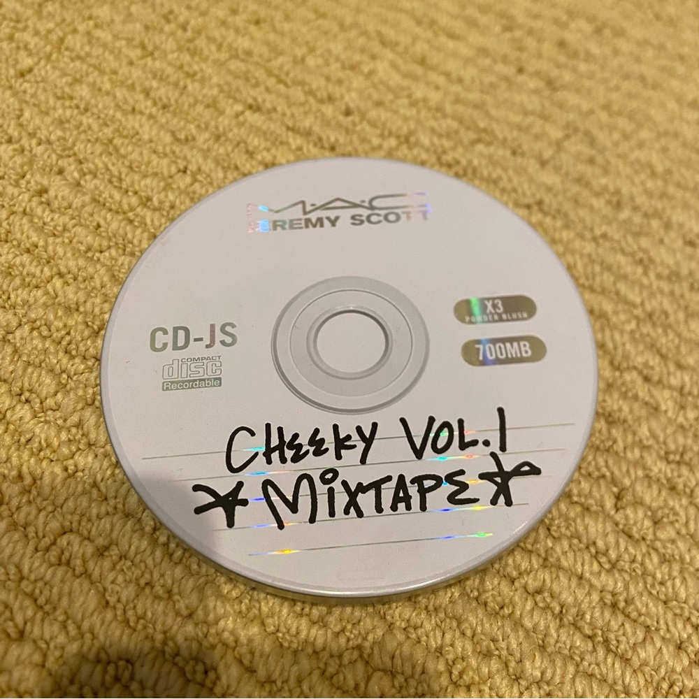 MAC Cosmetics x Jeremy Scott Cheeky Vol. 1 Mixtape CD Acoustica Face Palette